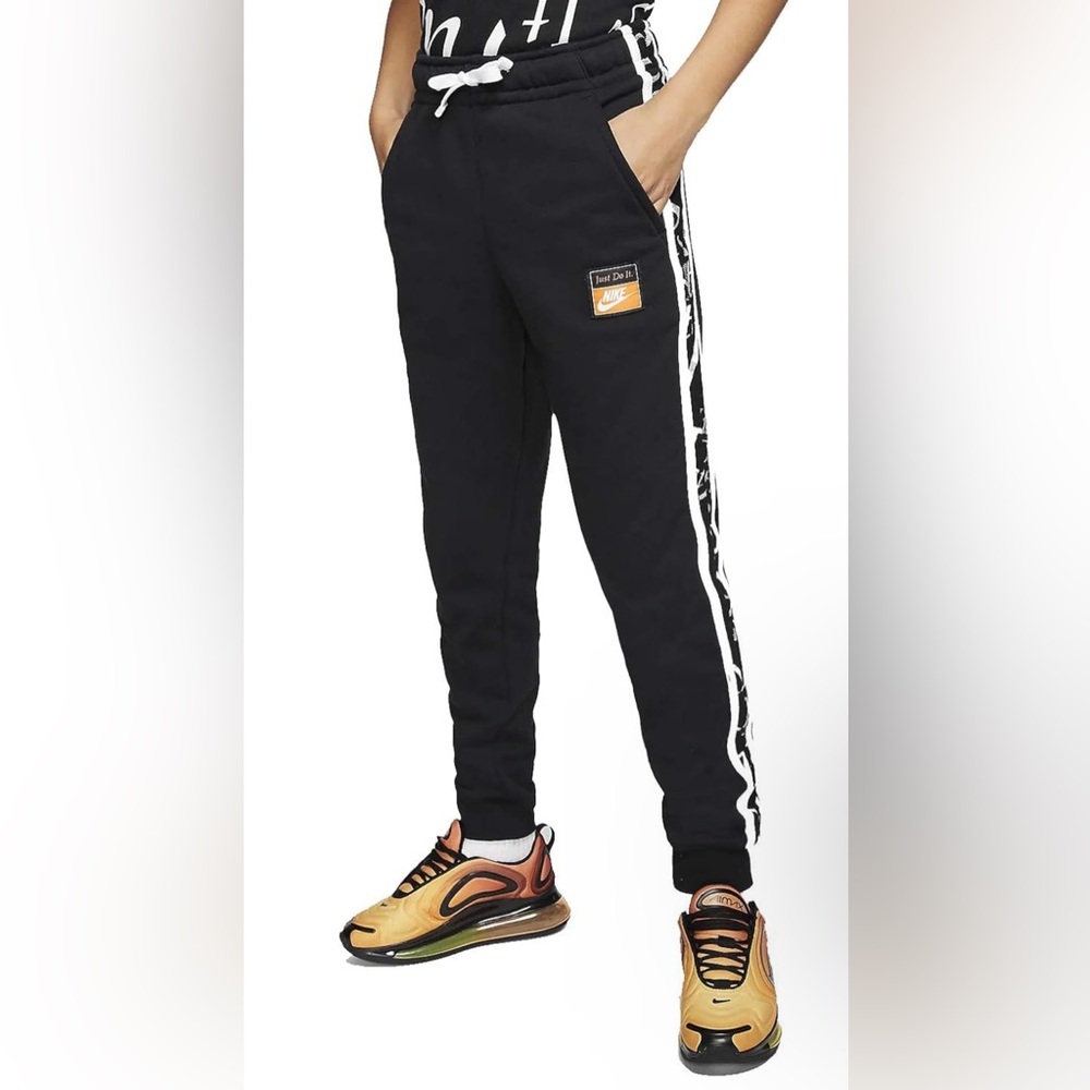 Boys Nike Printed Joggers in Size L